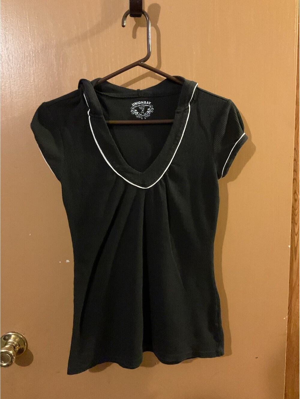 Vintage Y2K UnionBay Black White Stitching Sleeveless Hoodie Youth Large